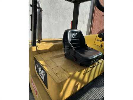 CAT Lift Trucks DP40KL2