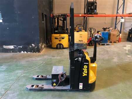Stacker pedestre 2018  Yale MP22 (1)