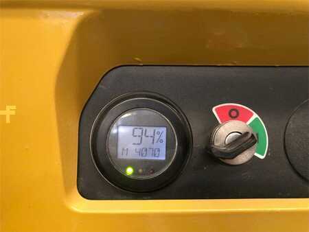 Stacker pedestre 2018  Yale MP22 (7)