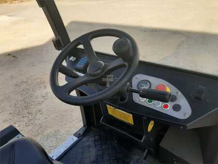 Schlepper - Yale MT70 (5)