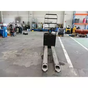 Electric Pallet Trucks 2018  Yale MP20 (2)