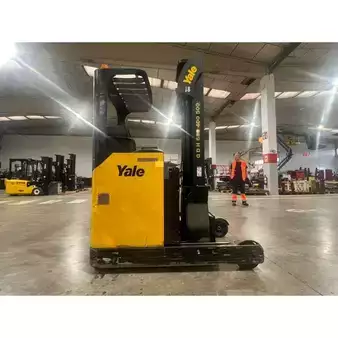 Carretilla retráctil 2003  Yale MR16N (5)