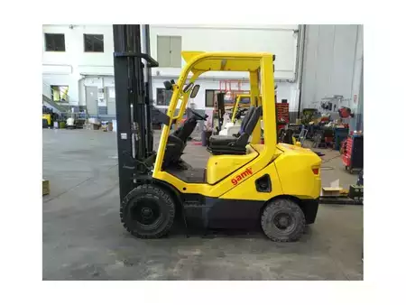 Empilhador diesel - Hyster H2.5UT (1)
