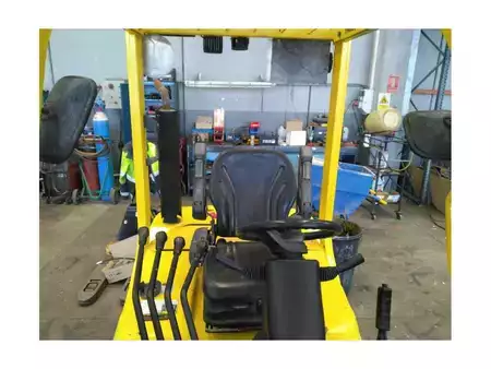 Empilhador diesel - Hyster H2.5UT (7)