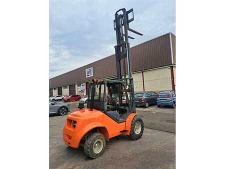 Terrængående truck 2006  Maximal FD35RT-CWE3 (1)