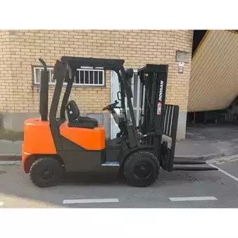Gas gaffeltruck - Doosan 2016 DOOSAN D25G (1)