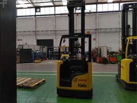 Schubmaststapler 2017  Yale MR14 (4)