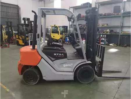 Diesel heftrucks 2015  Still RC40-25 (3)