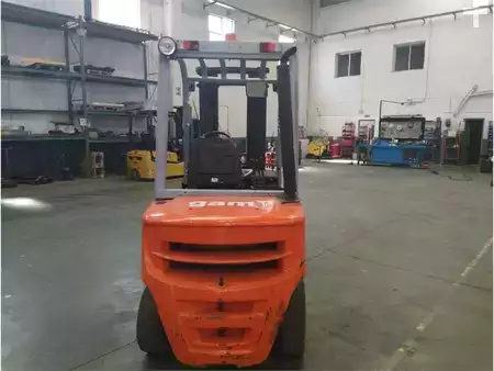 Diesel heftrucks 2015  Still RC40-25 (4)