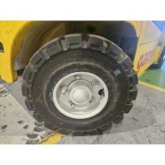 Electric - 4 wheels - Yale ERP50VM (9)