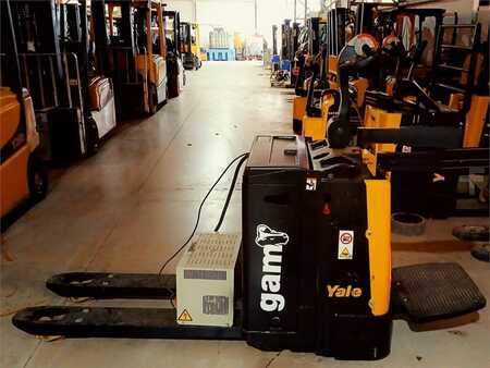 Wózki niskiego podnoszenia 2018  Yale MP20X FBW (1)