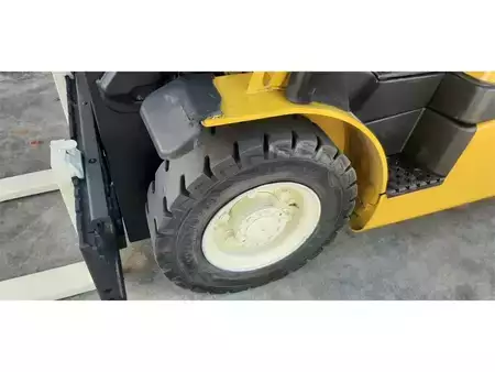 Dieselový VZV - Yale GDP20VX (11)