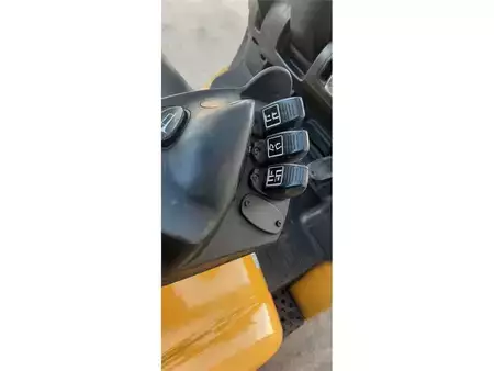 Dieselový VZV - Yale GDP20VX (7)