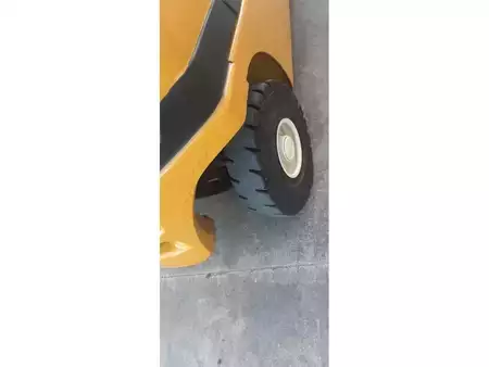 Dieselový VZV - Yale GDP20VX (9)