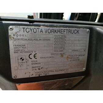 Electric - 4 wheels - Toyota 7FBMF25 (13)