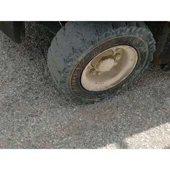 Electric - 4 wheels - Toyota 7FBMF25 (8)