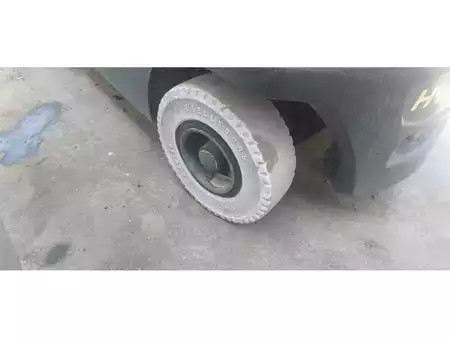 Wózki gazowe - Hyster H2.5FT (11)