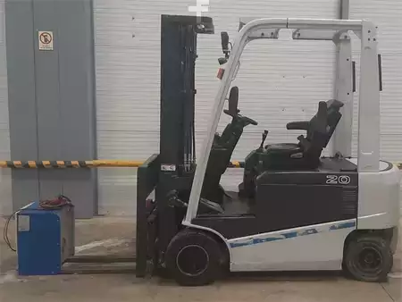 Eléctrica de 4 ruedas - Unicarriers JAG1N1L20Q (1)