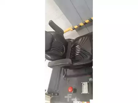 Eléctrica de 4 ruedas - Unicarriers JAG1N1L20Q (6)