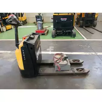 Nízkozdvižný vozík 2021  Hyster P1.6 (3)