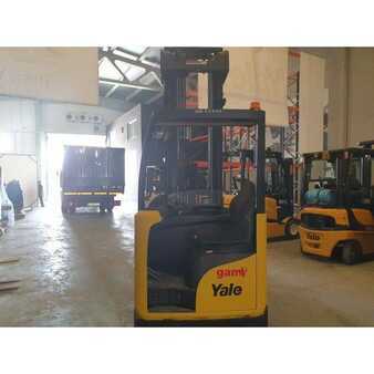Carretilla retráctil - Yale MR14 (4)