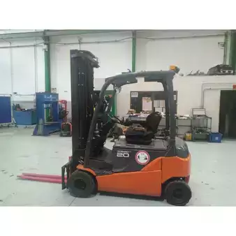 Elektro 4 Rad 2016  Toyota 8FBMT20 (1)