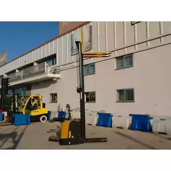 Ruční vysokozdvižný vozík - Yale MS15XUX (8)