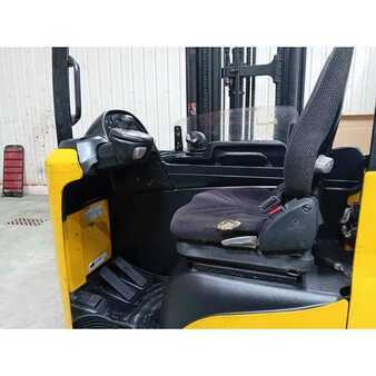Reachtrucks - Yale MR14 (6)