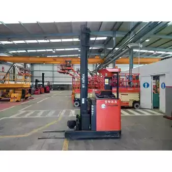 Chariots à mât rétractable - BT RRE160M (1)