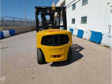 Diesel Forklifts - Yale GDP 45 SVX5 (7)
