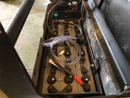 Lavtløftende truck 2020  Hyster P2.0S FBW (9)