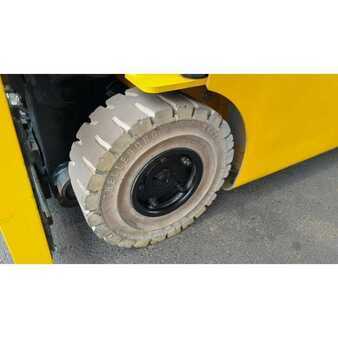 Electric - 4 wheels - Yale ERP 16 VF LWB (13)