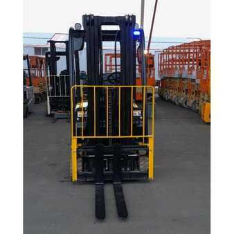 Electric - 4 wheels - Yale ERP 16 VF LWB (3)
