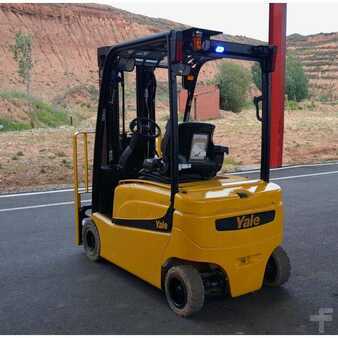 Electric - 4 wheels - Yale ERP 16 VF LWB (7)