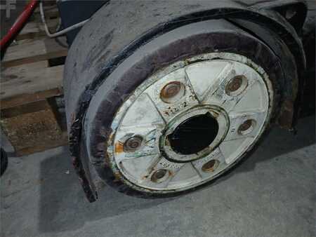 Schubmaststapler 2014  Yale MR16H (11)