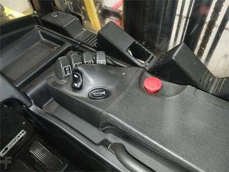 Schubmaststapler 2014  Yale MR16H (7)