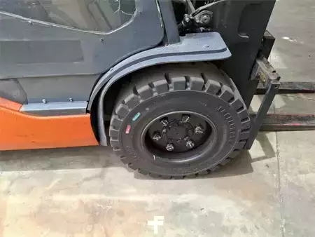 Dieseltrukki - Toyota 8FDJF35 (12)