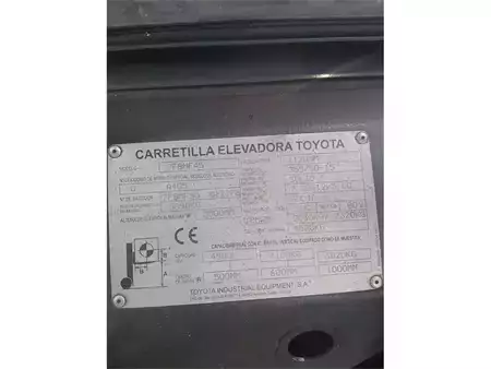 Eléctrica de 4 ruedas - Toyota 7FBMF45 (13)