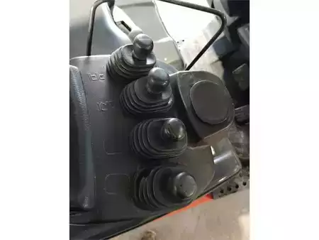 Eléctrica de 4 ruedas 2014  Toyota 8FBMT16T (6)