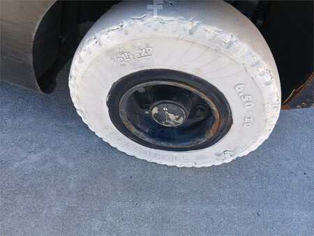 Nestekaasutrukki 2015  Hyster H3.0FT (9)