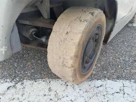 Sähkö - 4 pyör - Nissan Q02L25CU (12)