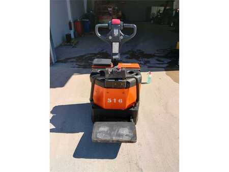 Niederhubwagen 2001  BT P20 (3)