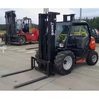 Terénní vysokozdvižný vozík 2020  Manitou MC 25-4 DK ST3A S1 (1)