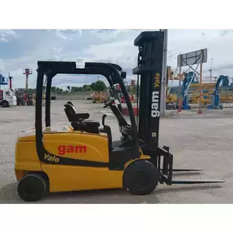 Carrelli elettrici 4 ruote - Yale ERP35VL (5)