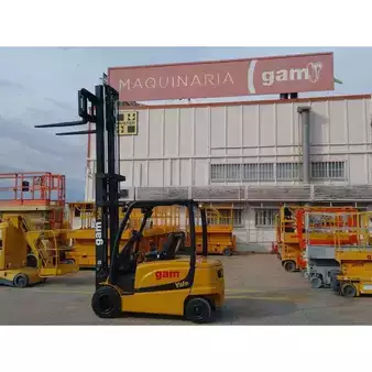 Carrelli elettrici 4 ruote - Yale ERP35VL (9)