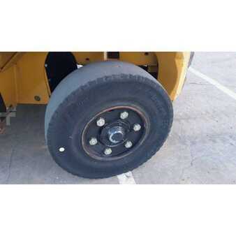 Carretilla todoterreno - CAT Lift Trucks DP70N1 (11)