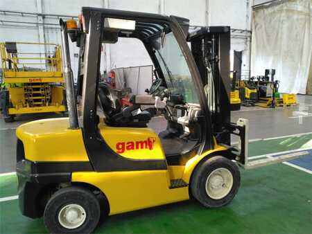 Empilhador diesel - Yale GDP30VX (3)