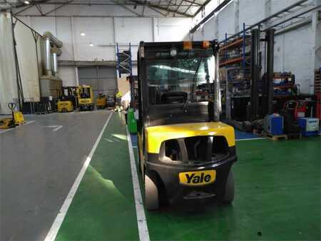 Empilhador diesel - Yale GDP30VX (4)