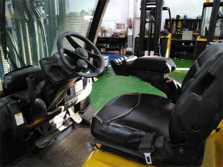 Empilhador diesel - Yale GDP30VX (5)