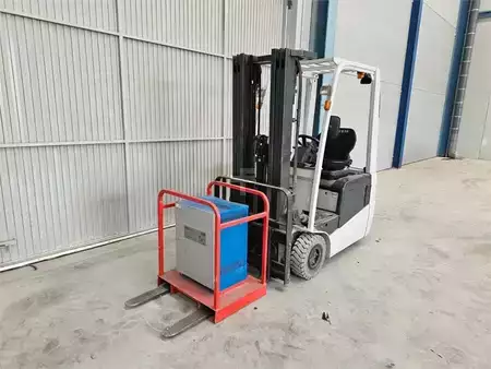 Miscelaneo 2015  Unicarriers A1N1L18Q (3)